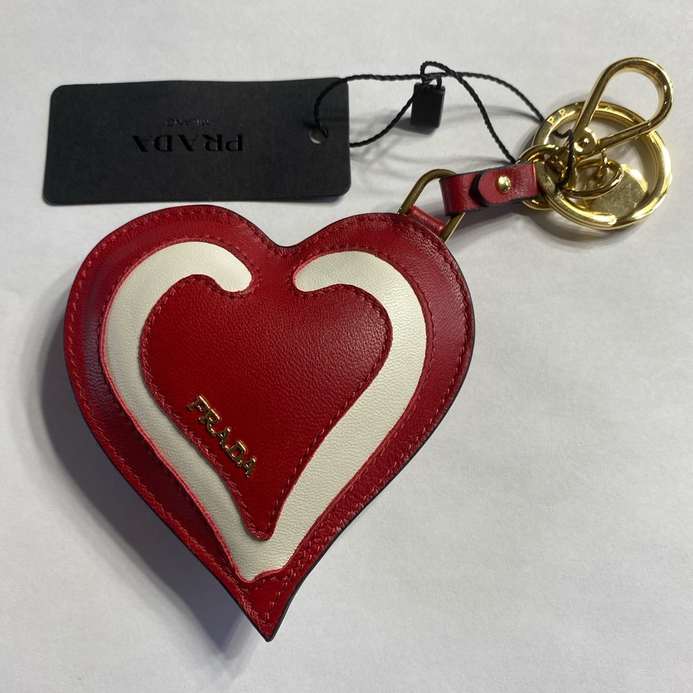 Prada Heart Keychain NEW - Picture 2 of 6